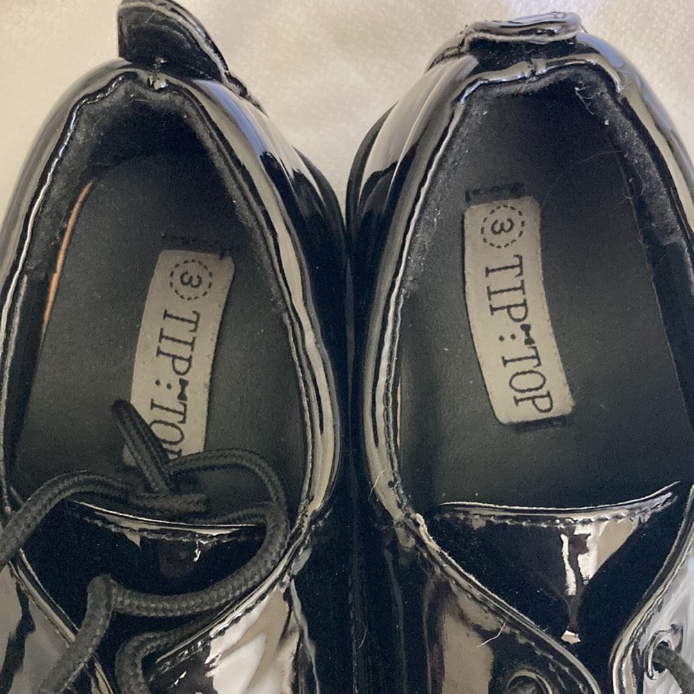 Boys black Patent leather dress shoes - Picture 4 of 4